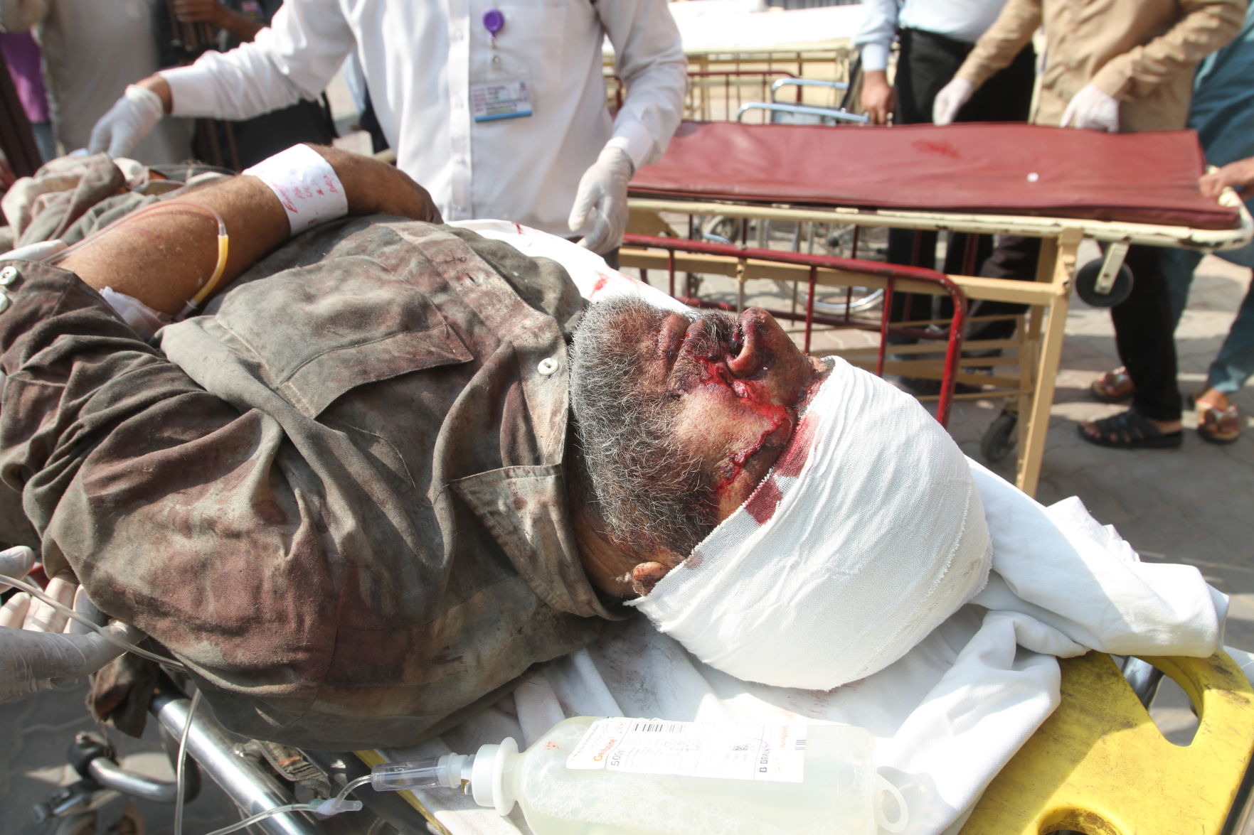 Pakstan Train Fire